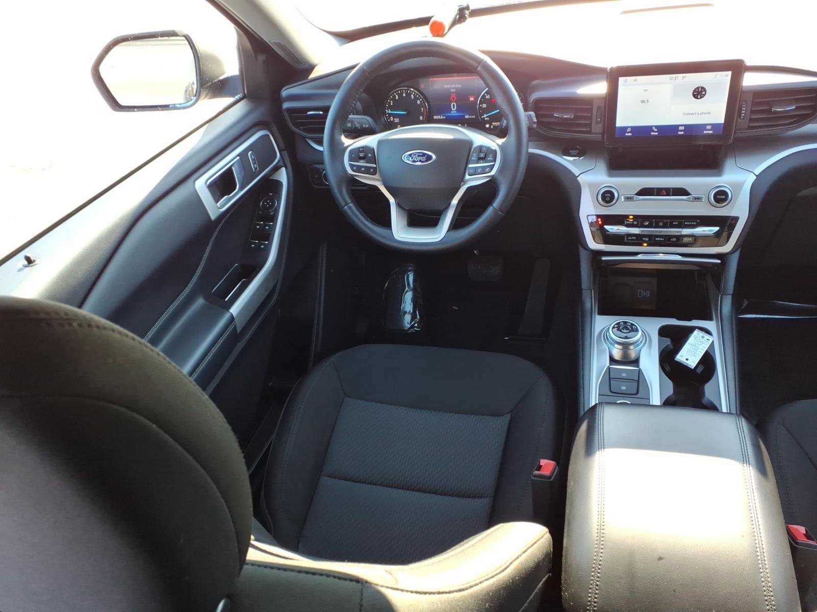 Used 2022 Ford Explorer XLT image 10