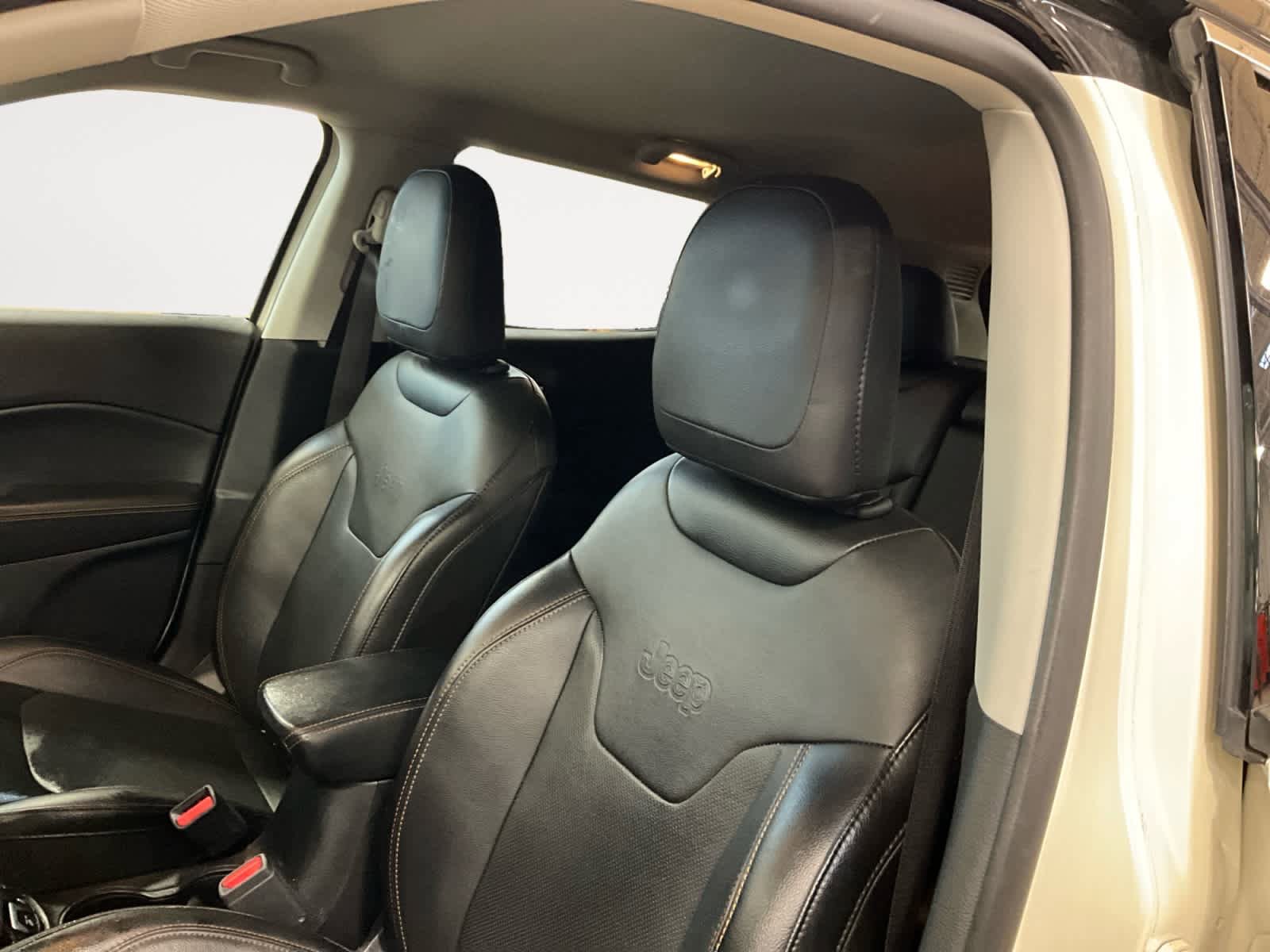 Used 2020 Jeep Compass Limited w/ Safety & Security Group AWD/4WD image 9