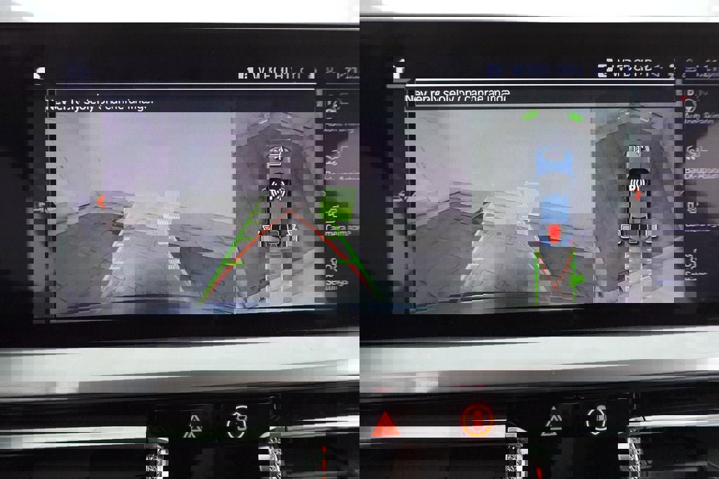 Used 2020 BMW 330i xDrive Sedan w/ Premium Package image 20