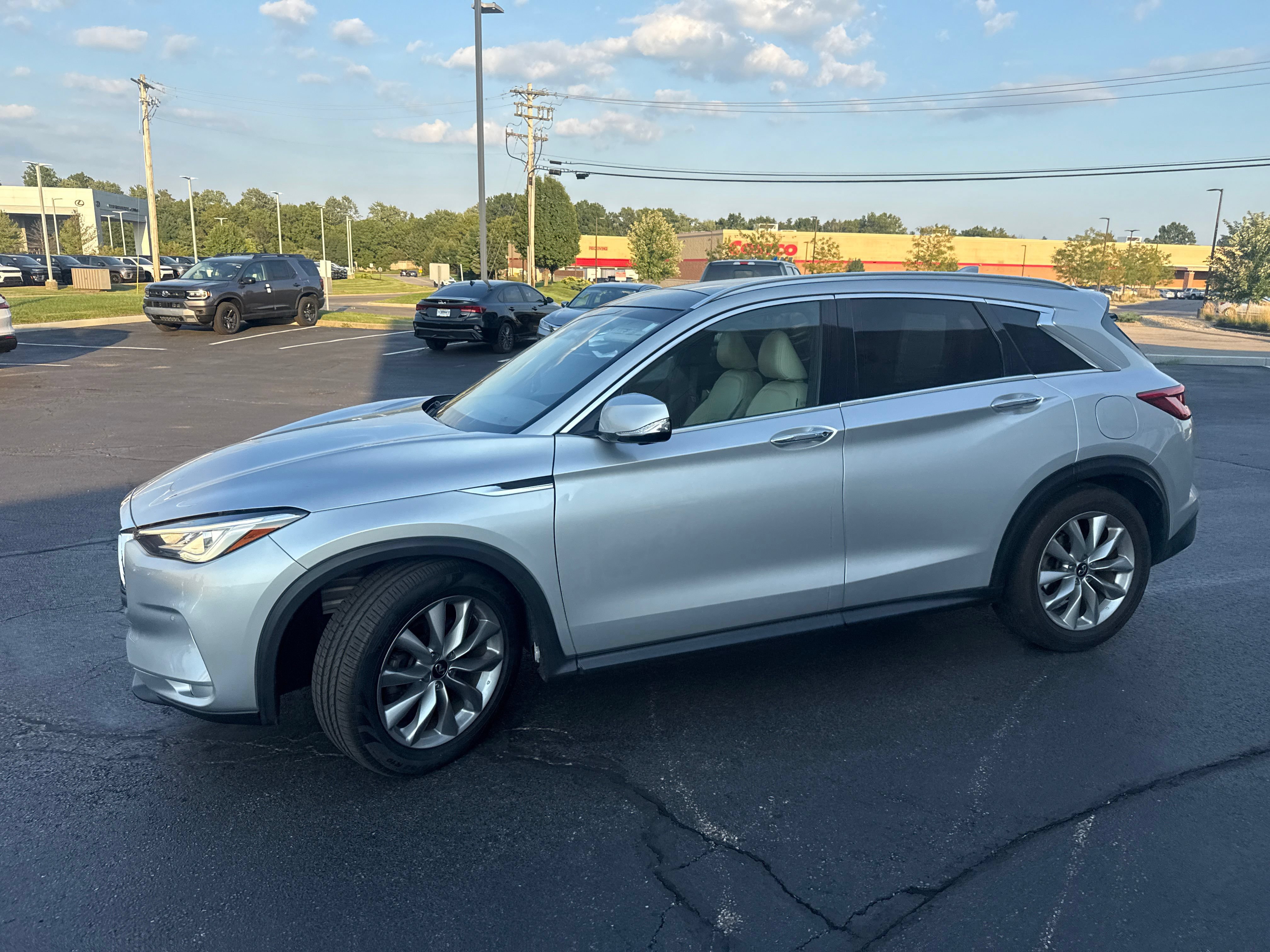 Used 2020 INFINITI QX50 Essential AWD/4WD image 13