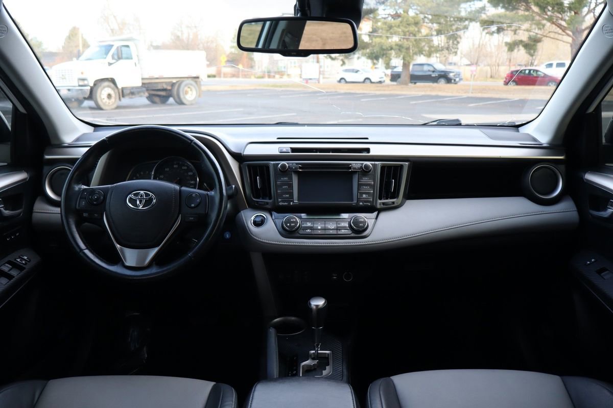 Used 2014 Toyota RAV4 Limited w/ Technology Package image 16