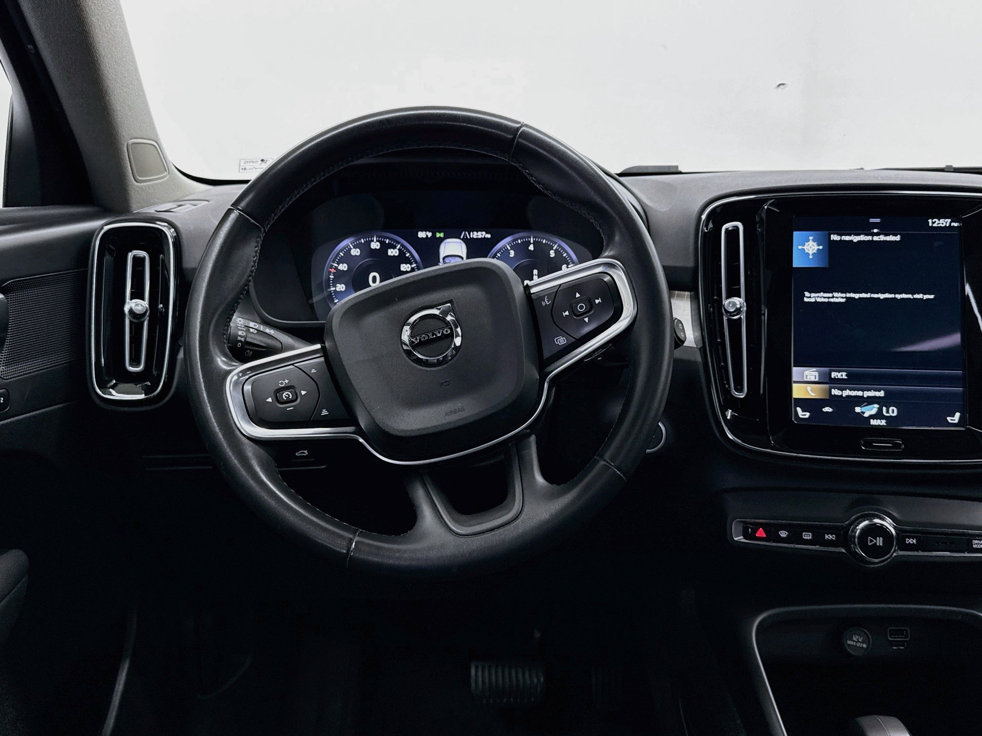 Used 2022 Volvo XC40 T5 Momentum AWD/4WD image 18