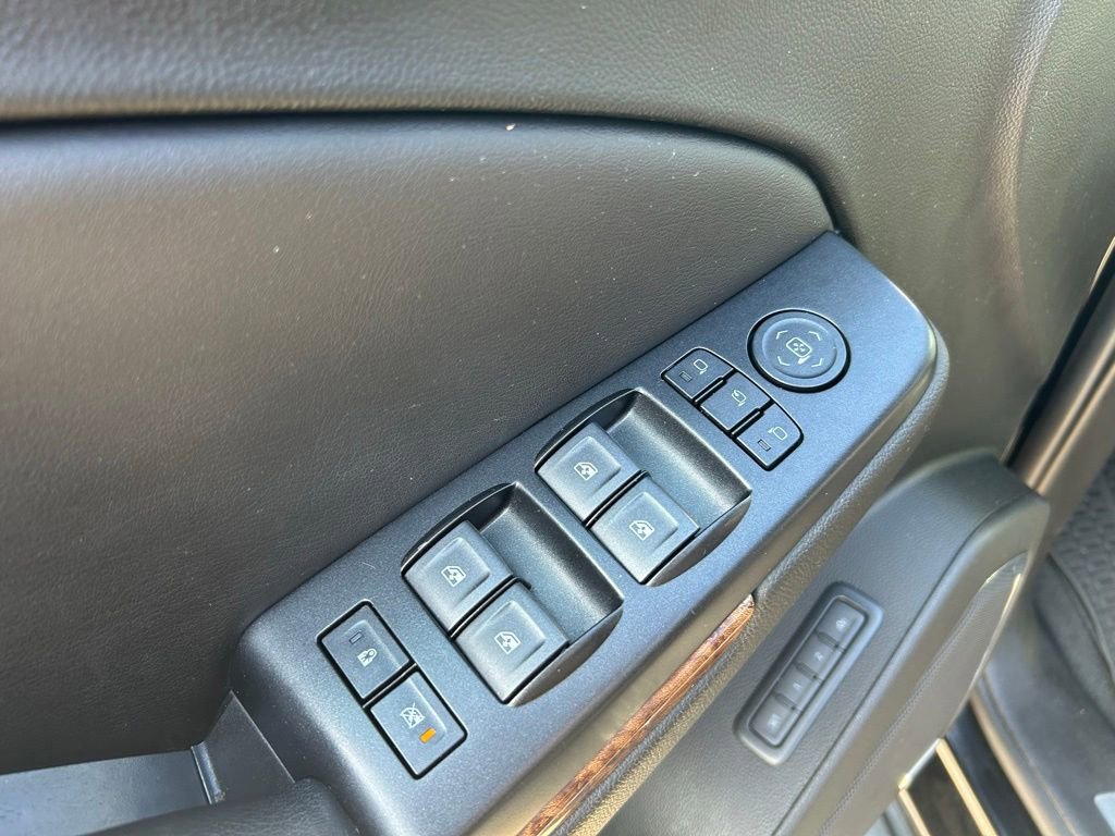 Used 2019 Chevrolet Suburban Premier w/ RST Edition RWD image 50