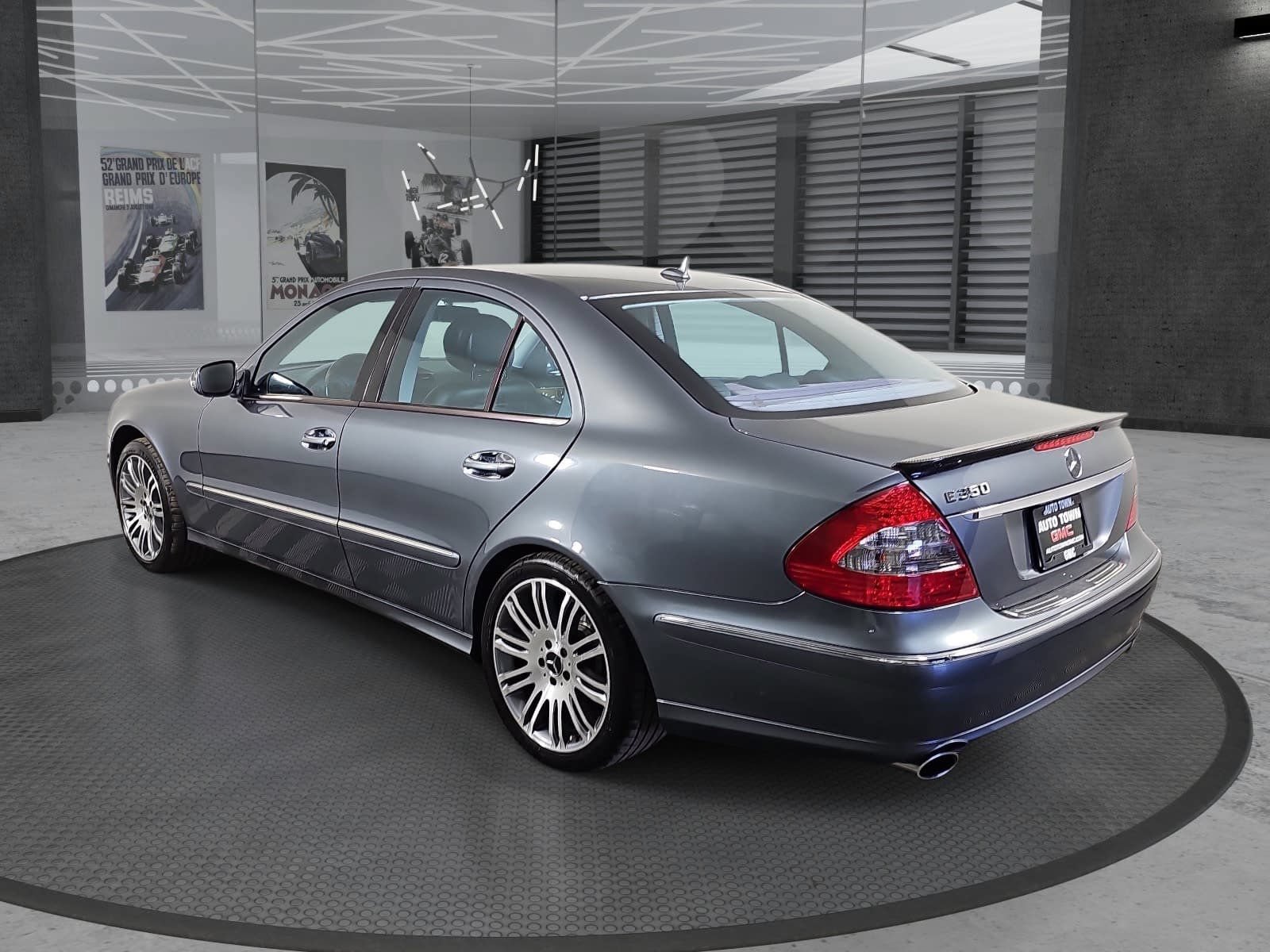 Used 2007 Mercedes-Benz E 350 Sedan image 7