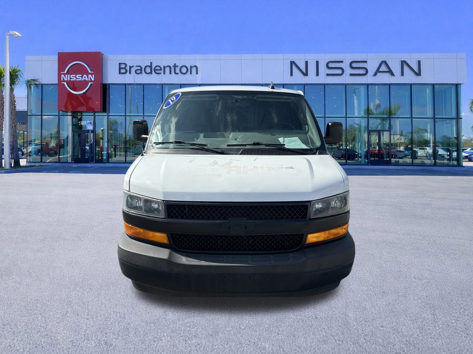 Used 2019 Chevrolet Express 2500 w/ Driver Convenience Package image 2