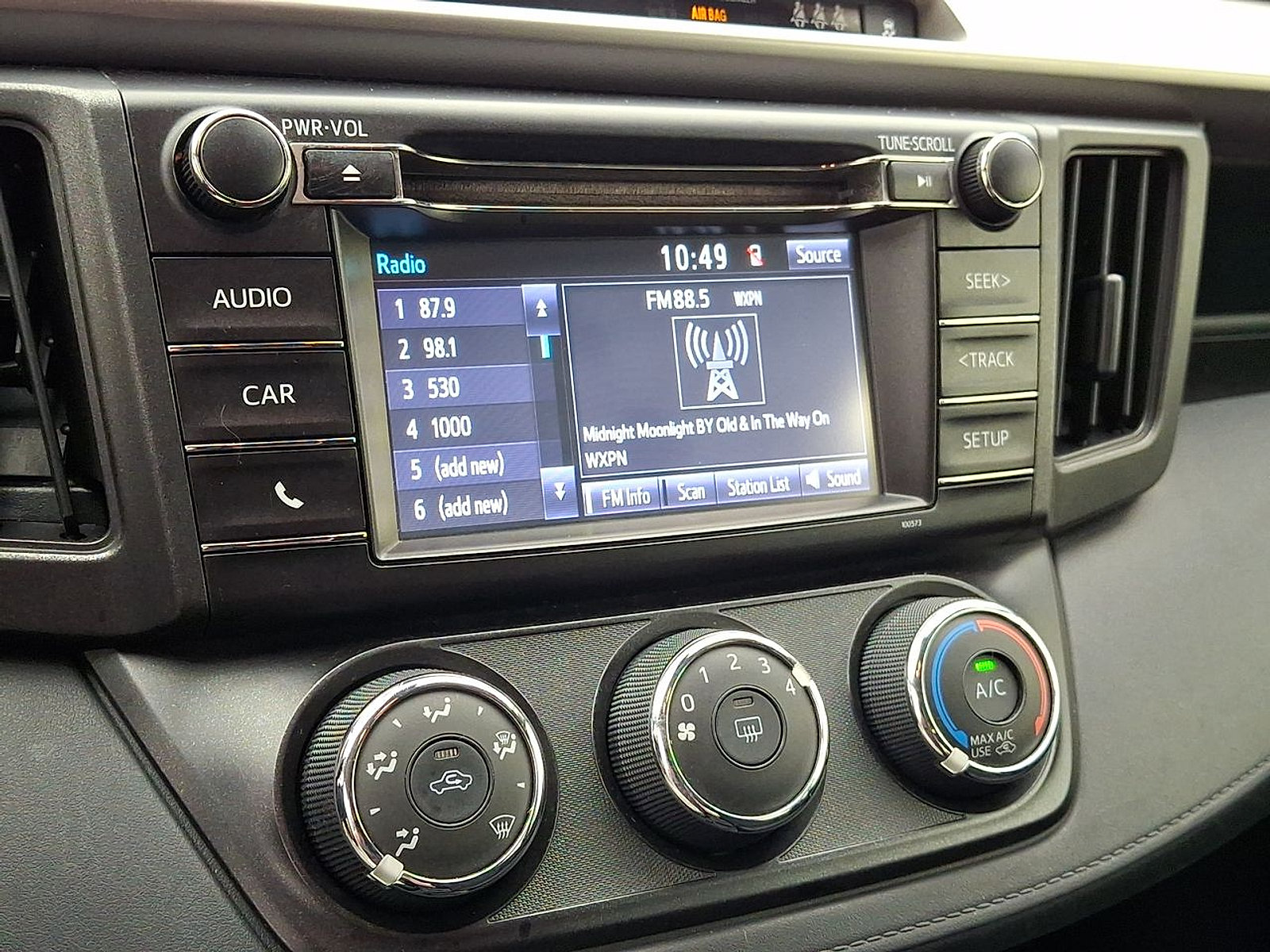 Used 2018 Toyota RAV4 LE w/ All Weather Liner Package AWD/4WD image 14