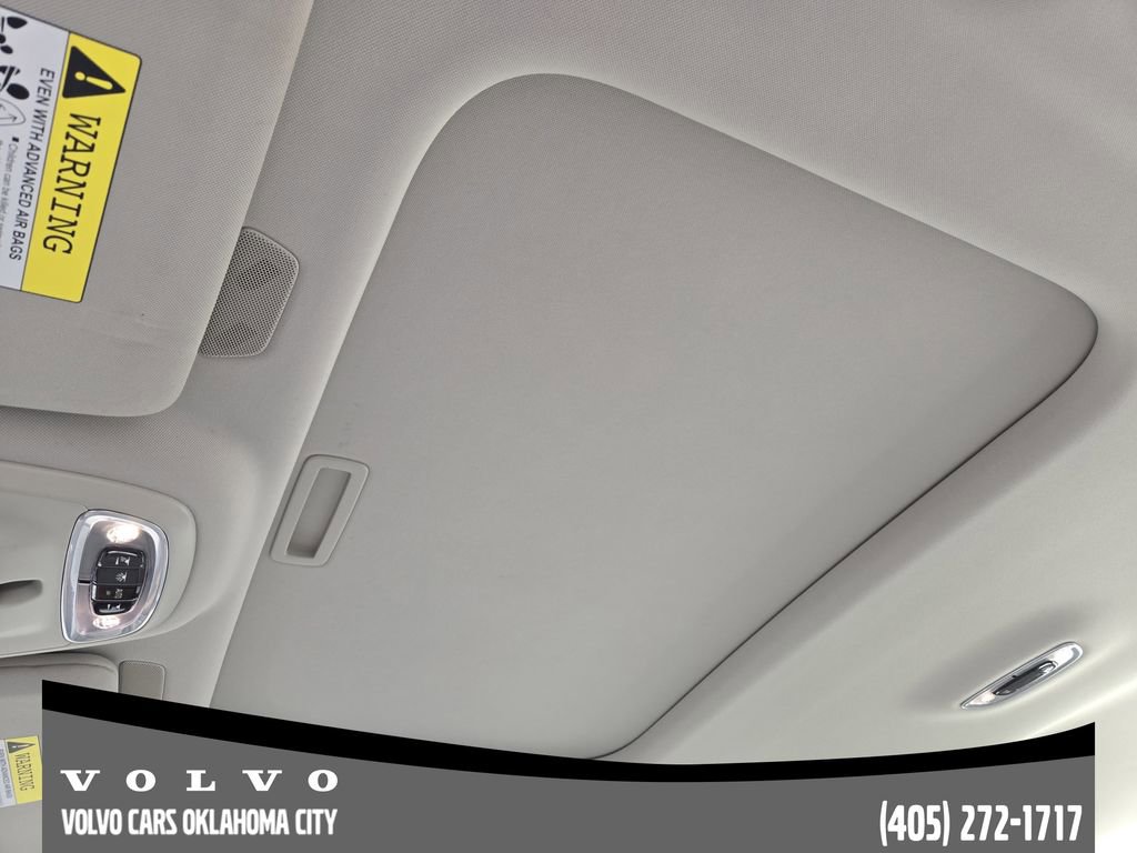 Used 2017 Volvo S90 T6 Inscription w/ Vision Package image 24