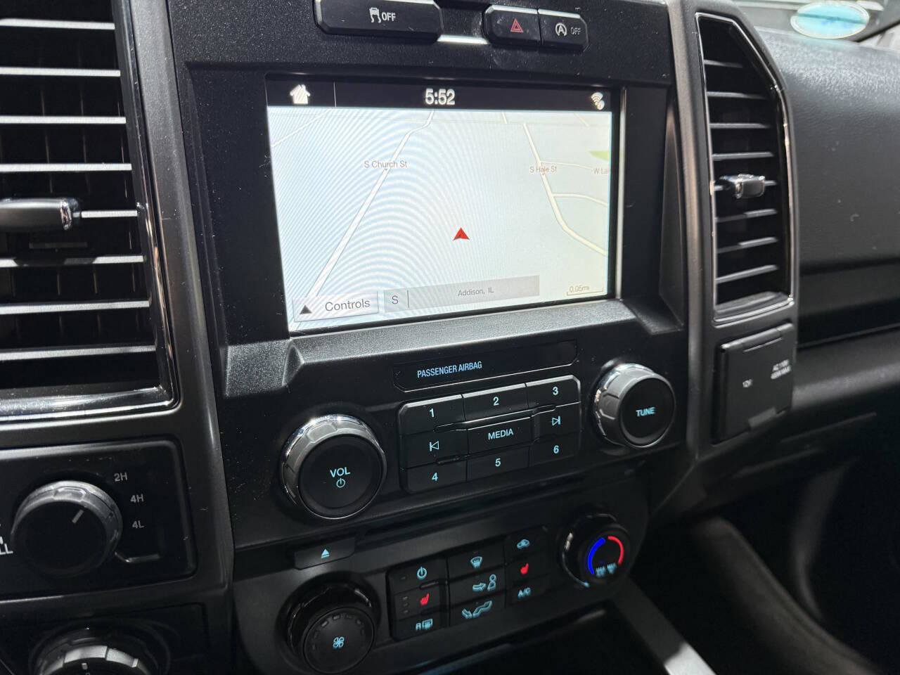 Used 2017 Ford F150 XLT w/ Equipment Group 302A Luxury image 5