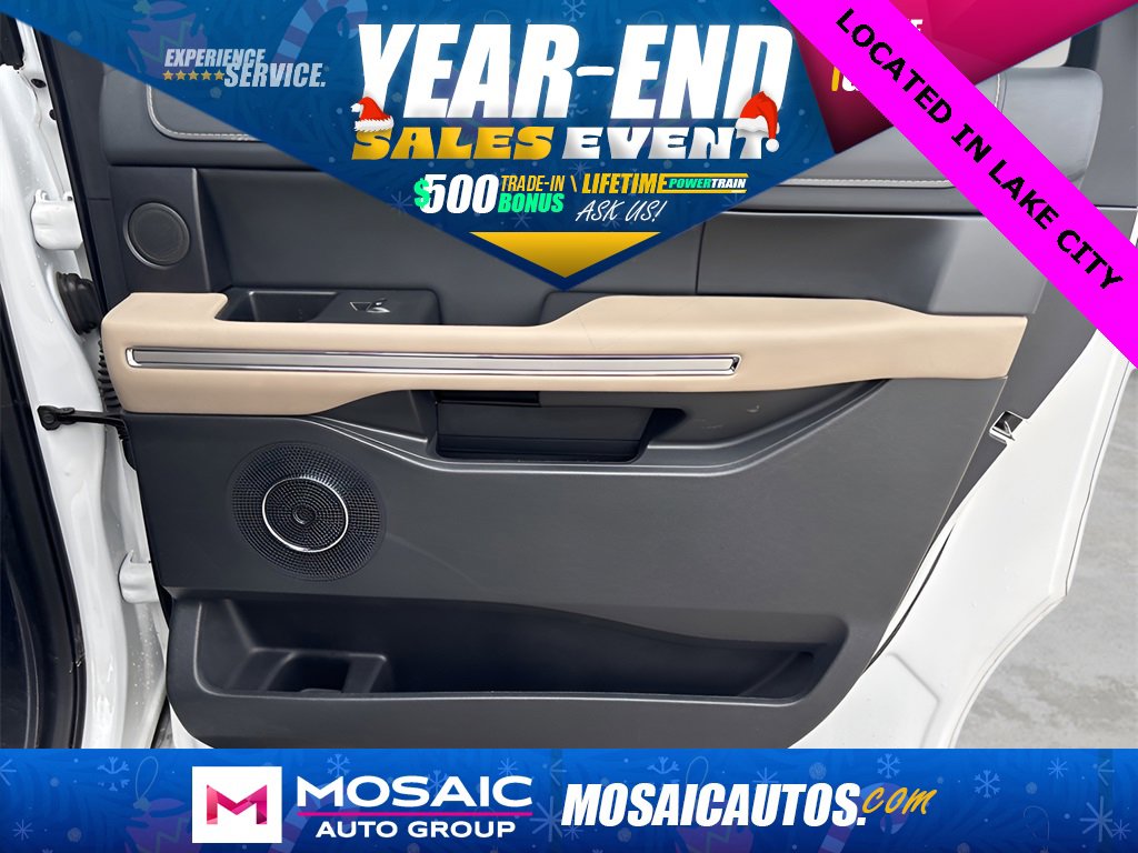 Used 2024 Ford Expedition Max Limited image 12