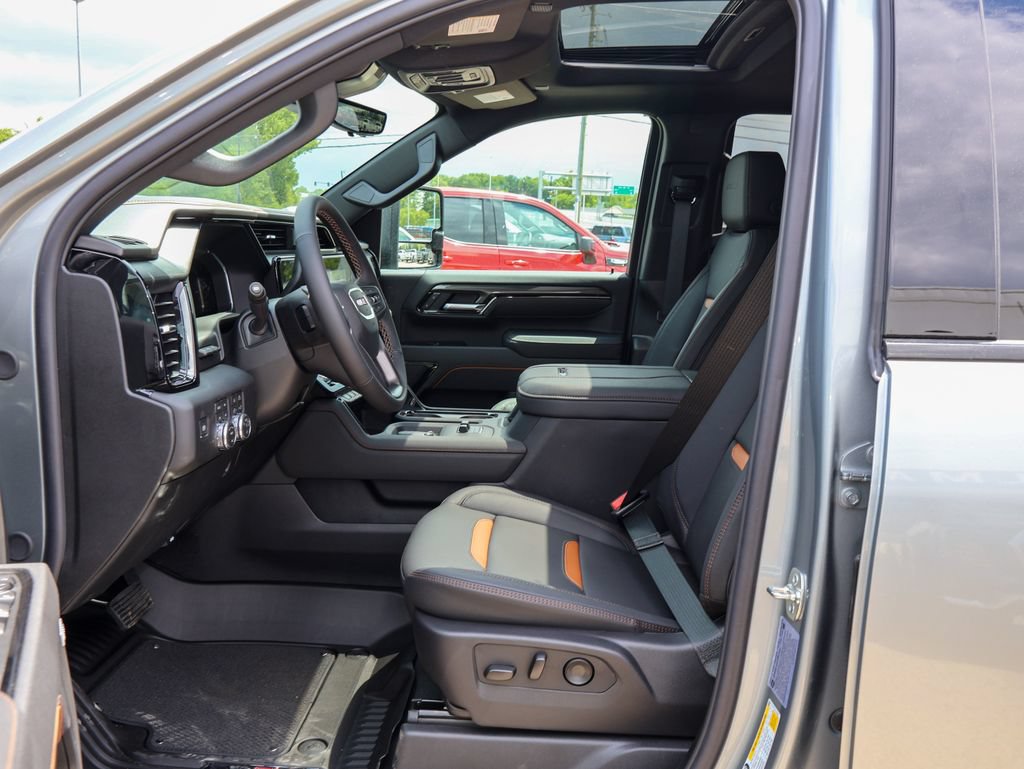 New 2026 GMC Sierra 2500 AT4 w/ AT4 Premium Plus Package AWD/4WD image 7