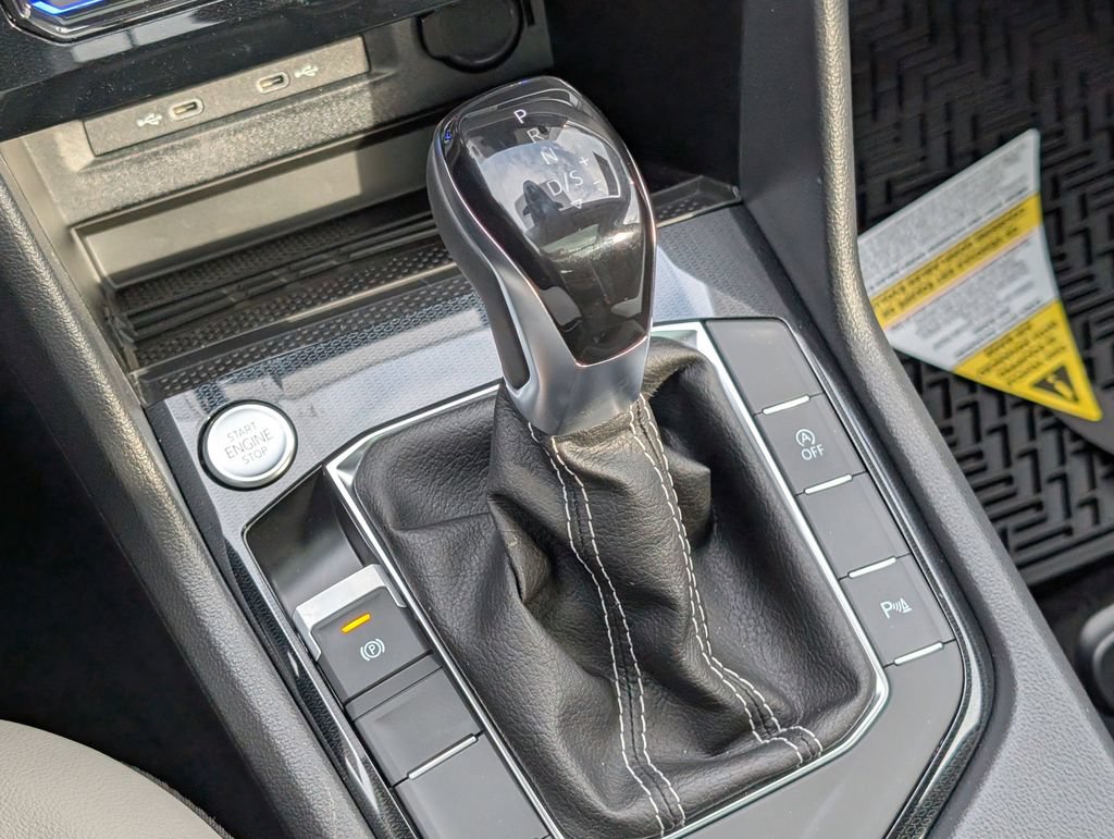 New 2026 Volkswagen Taos SE FWD image 22