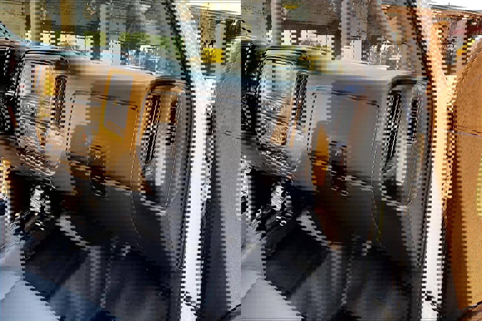 Used 2018 GMC Sierra 2500 4x4 Crew Cab w/ Sierra Convenience Package image 18