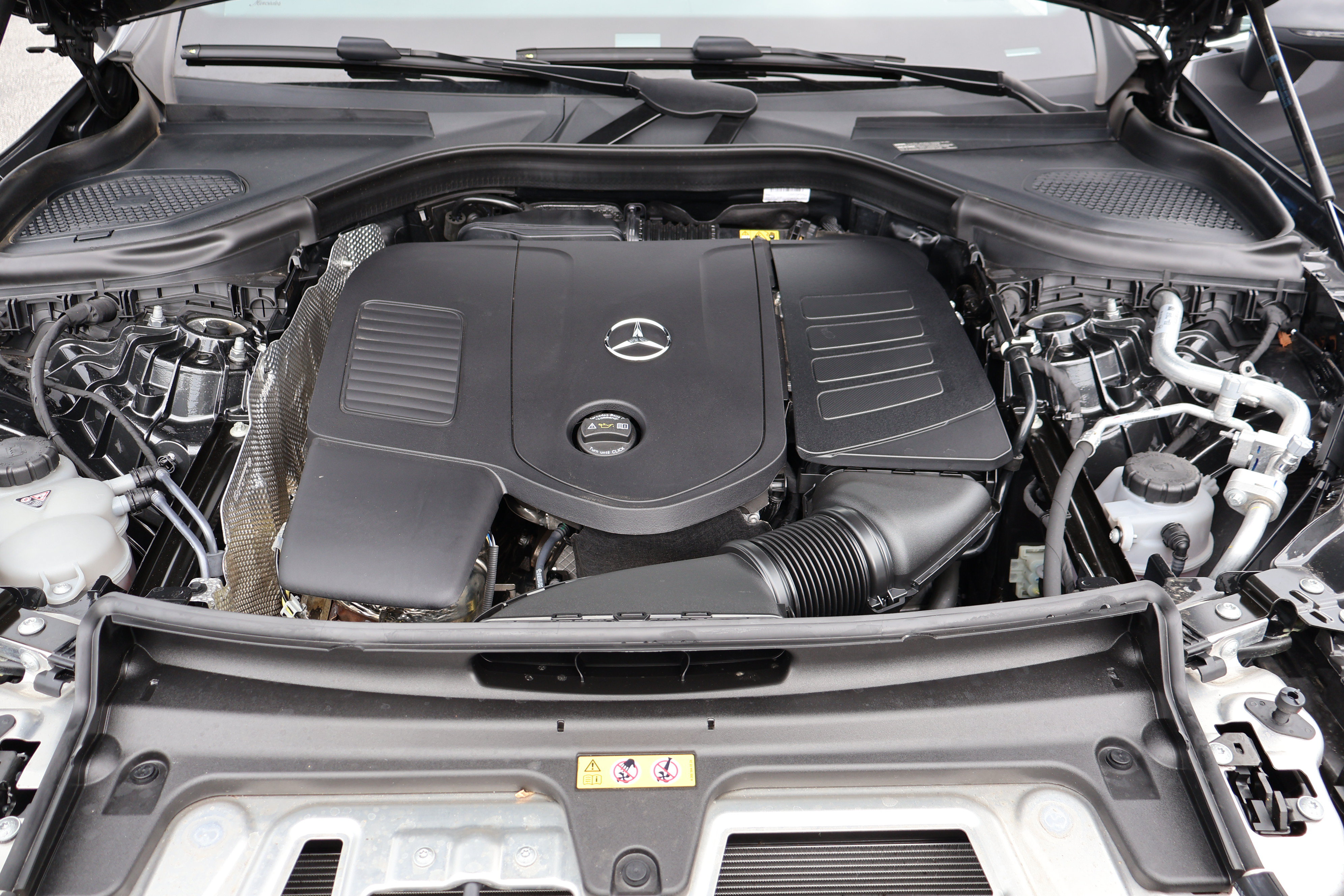 Used 2026 Mercedes-Benz GLC 300 image 42