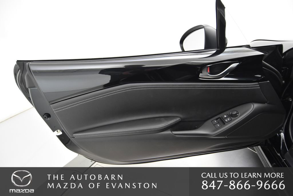 New 2026 MAZDA MX-5 Miata Club w/ Weather Package RWD image 37
