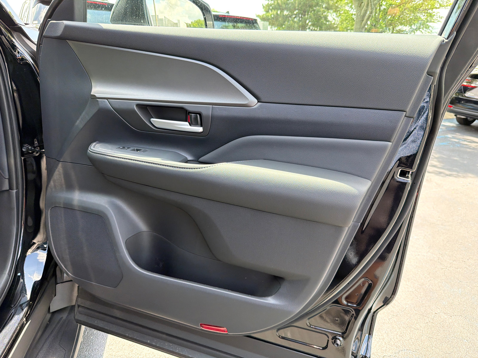 Used 2026 Toyota Grand Highlander XLE FWD image 14