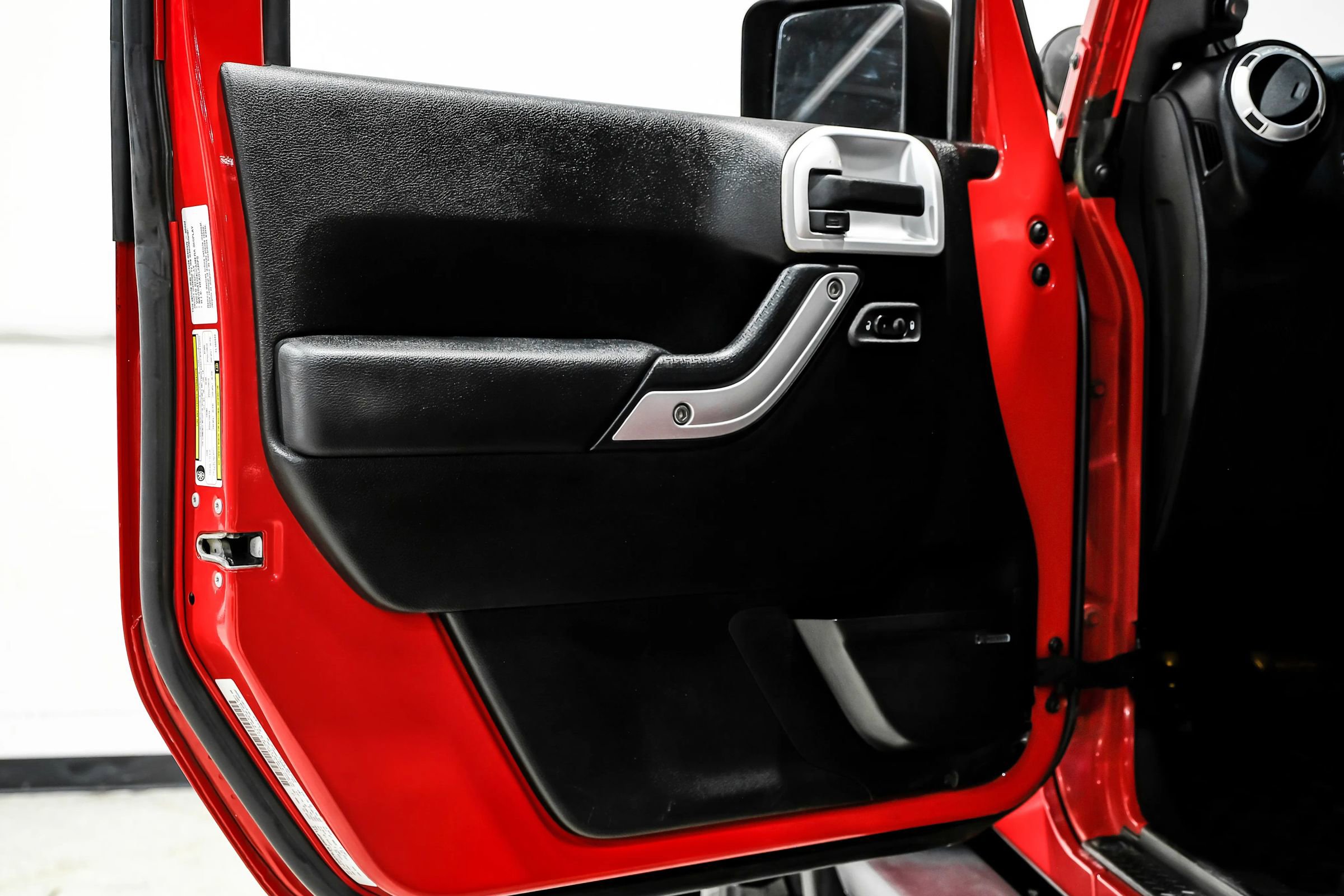 Used 2014 Jeep Wrangler Sahara w/ Connectivity Group image 39