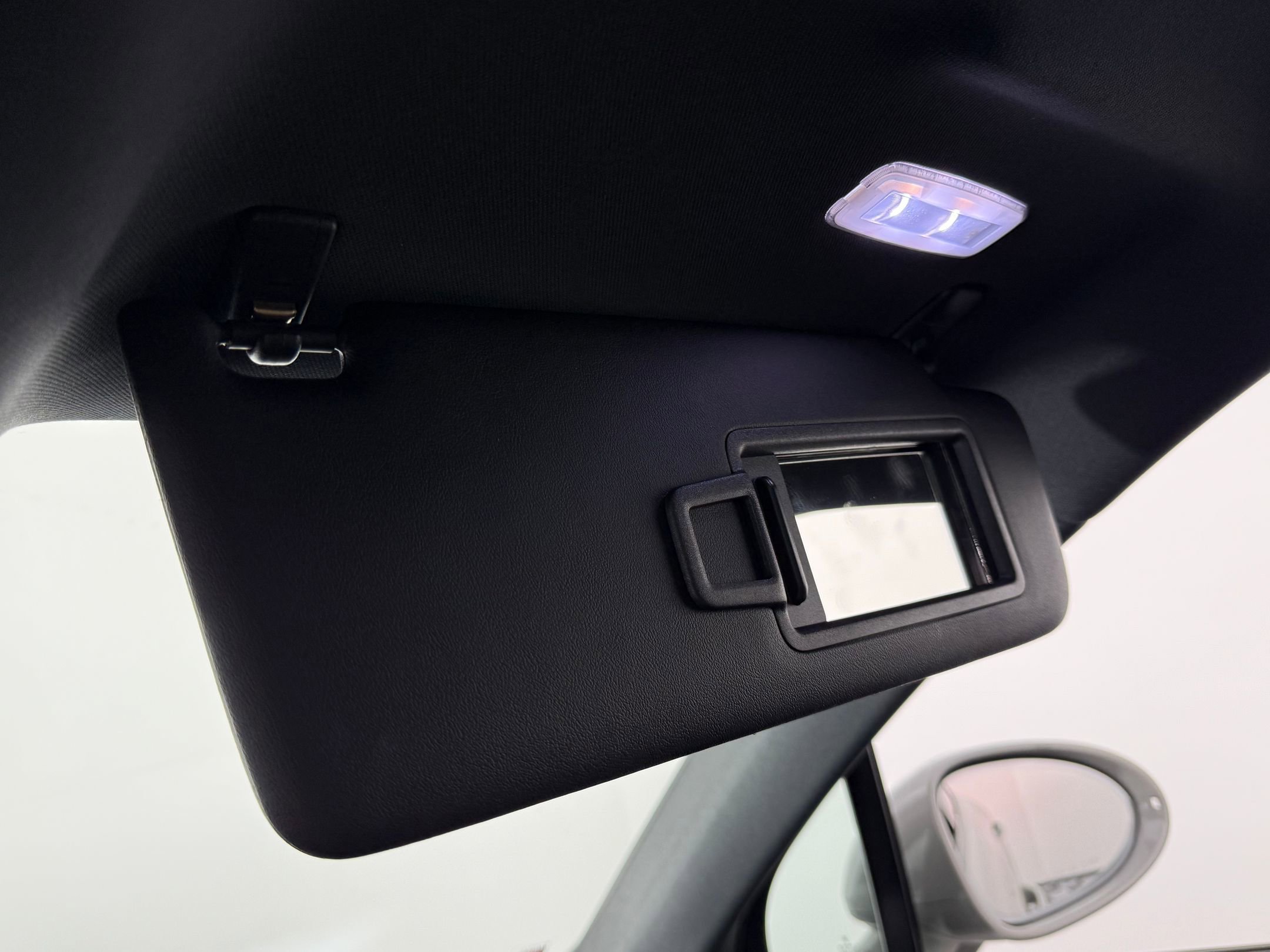 New 2025 Porsche Macan image 28