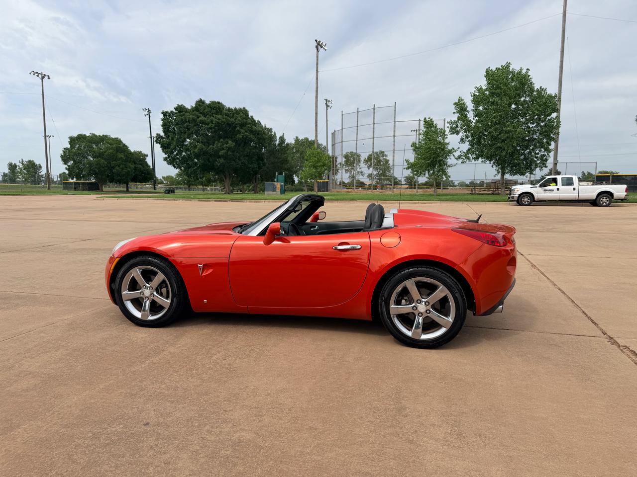 Used 2008 Pontiac Solstice GXP w/ Premium Package RWD image 5