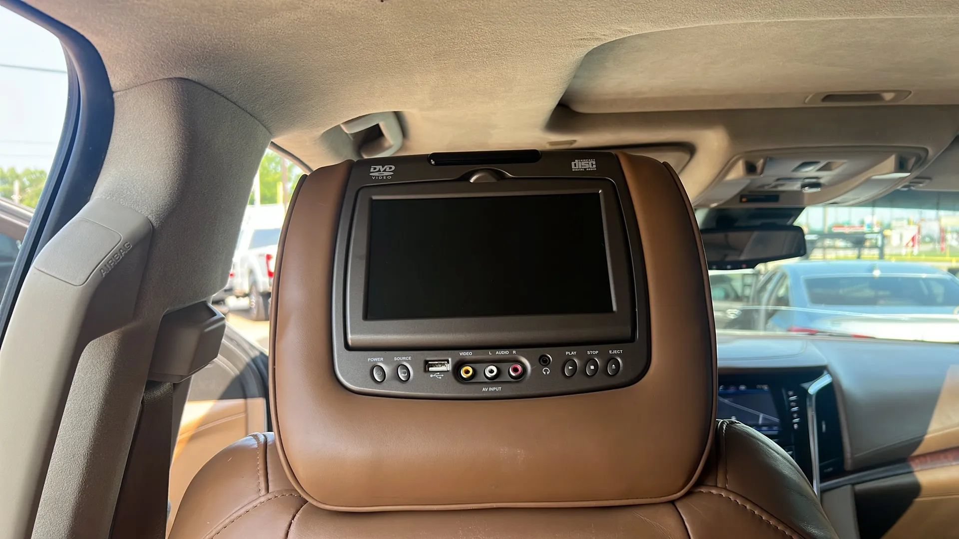 Used 2015 Cadillac Escalade ESV Platinum AWD/4WD image 22