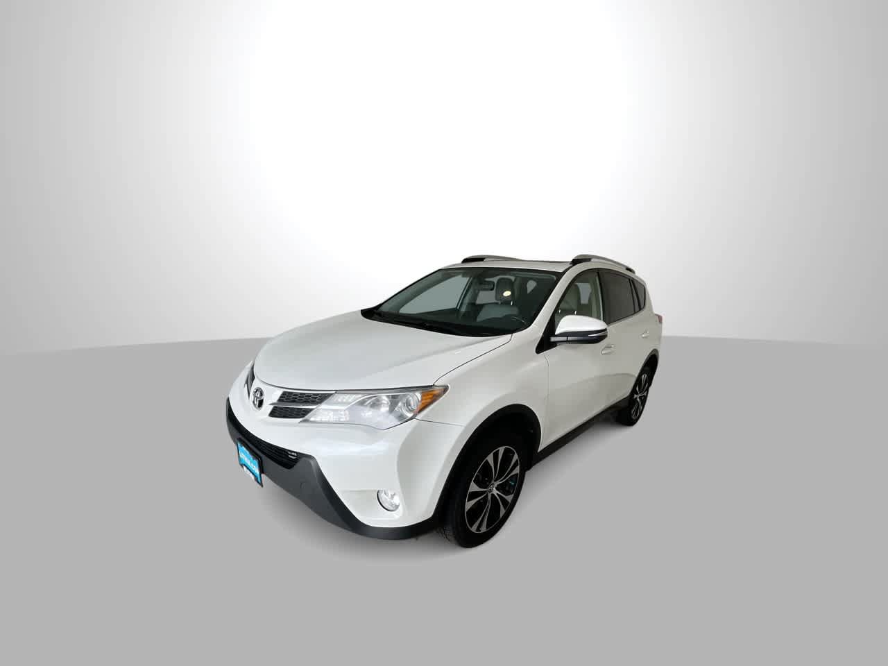 Used 2015 Toyota RAV4 Limited AWD/4WD image 4