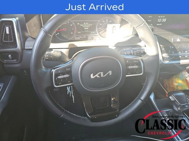 Used 2022 Kia Sorento S image 17