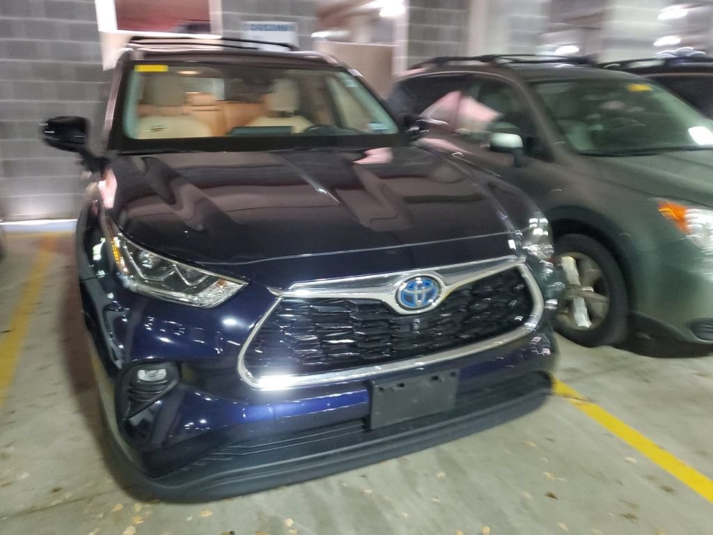 Used 2021 Toyota Highlander Limited AWD/4WD image 15