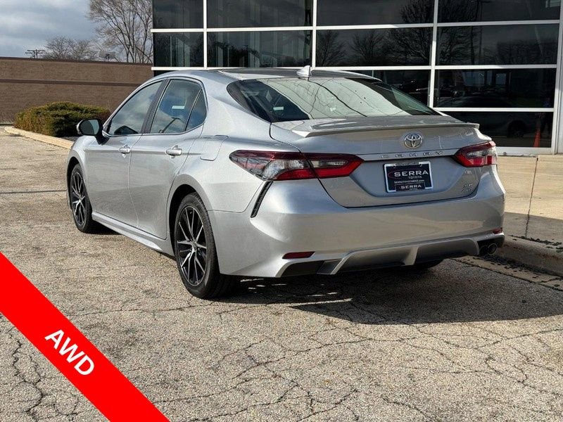 Used 2024 Toyota Camry SE AWD/4WD image 5