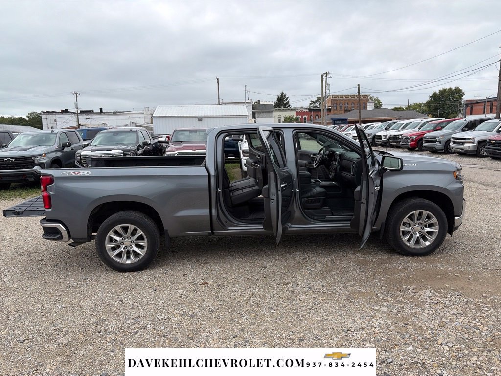 Used 2021 Chevrolet Silverado 1500 LTZ AWD/4WD image 32