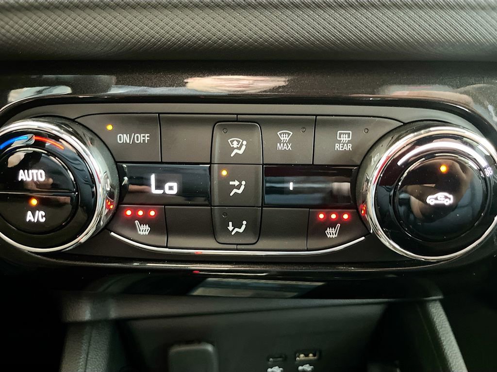 Used 2025 Chevrolet TrailBlazer RS w/ Convenience Package image 20