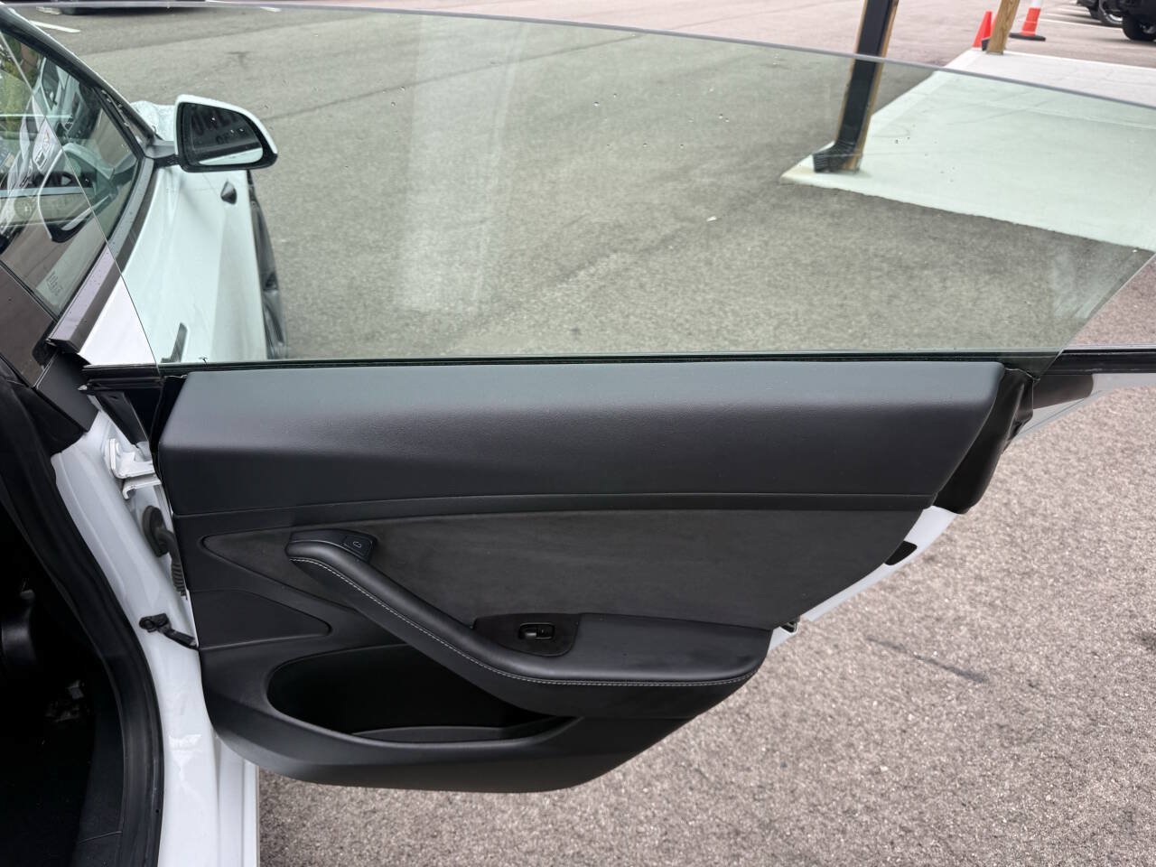 Used 2021 Tesla Model 3 Standard Range Plus RWD image 16