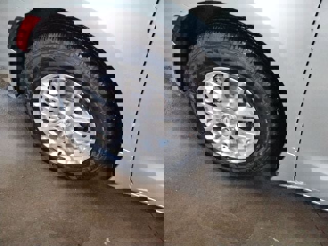 New 2026 Chrysler Voyager LX image 18