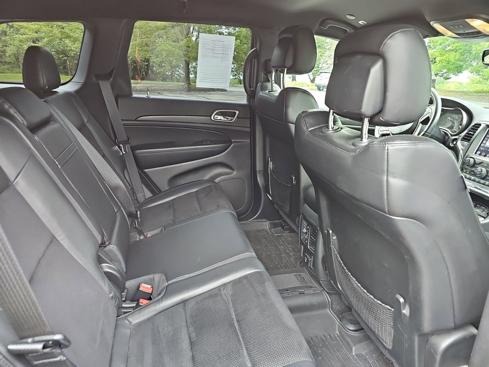 Used 2018 Jeep Grand Cherokee Altitude AWD/4WD image 16