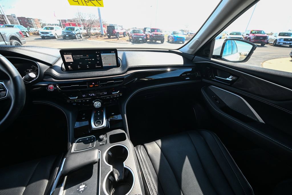 Used 2023 Acura MDX SH-AWD w/ Advance Package image 34