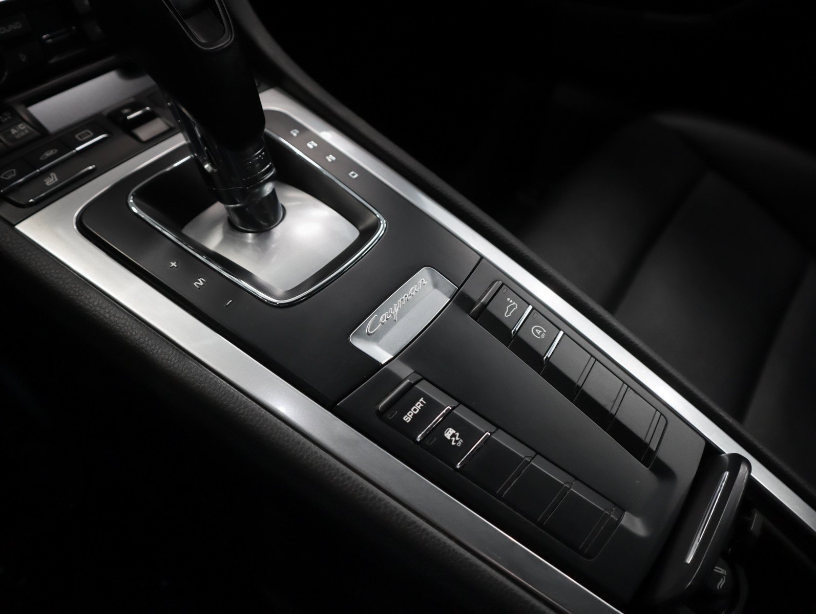 Certified 2016 Porsche Cayman RWD image 18