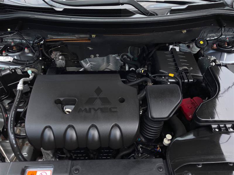Used 2017 Mitsubishi Outlander ES AWD/4WD image 34