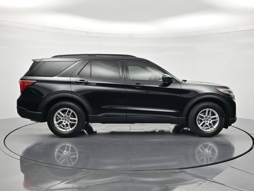 New 2026 Ford Explorer Active w/ Active Comfort Package RWD image 4