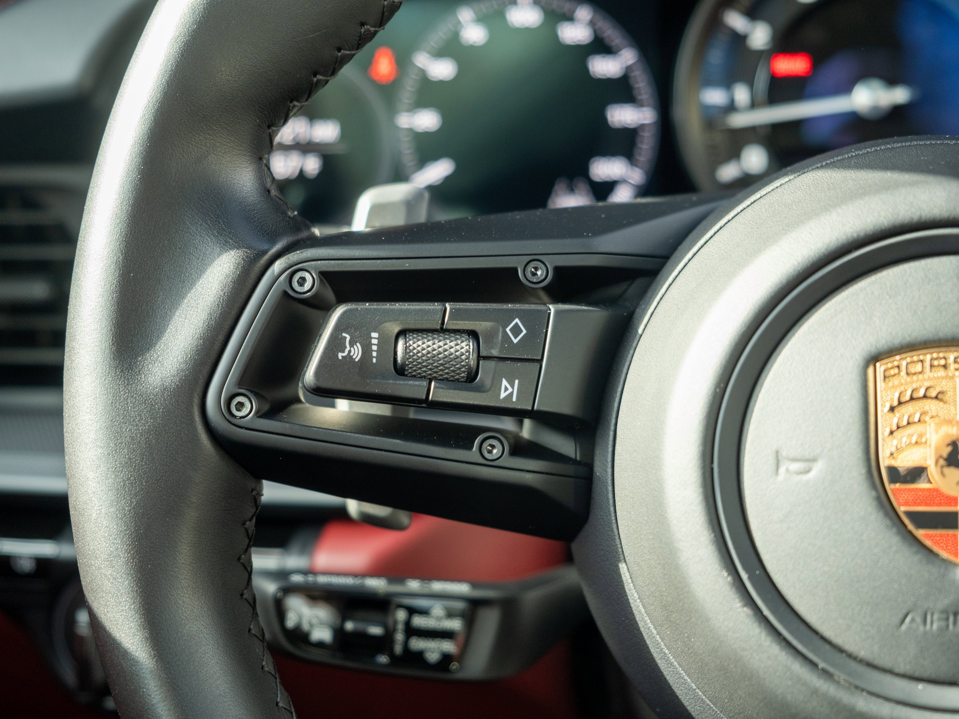 Certified 2020 Porsche 911 Carrera 4S image 28