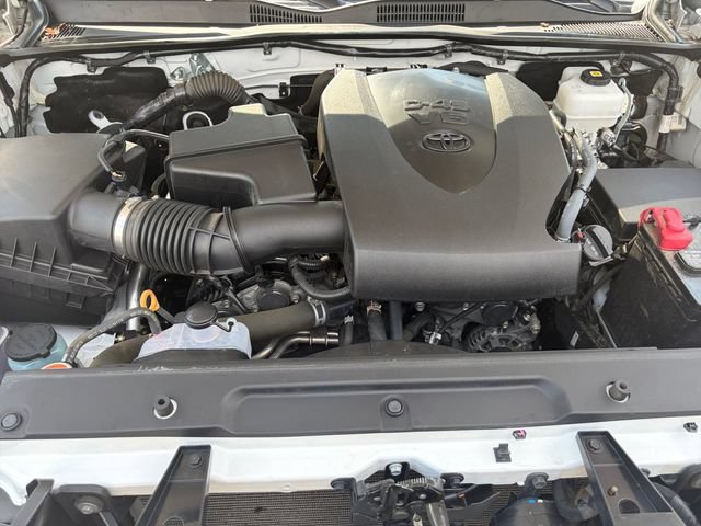 Certified 2023 Toyota Tacoma TRD Off-Road w/ Advanced Technology Package AWD/4WD image 21