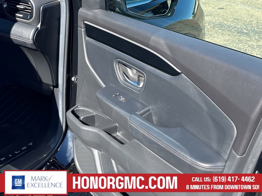 Used 2025 Honda Pilot EX-L image 28