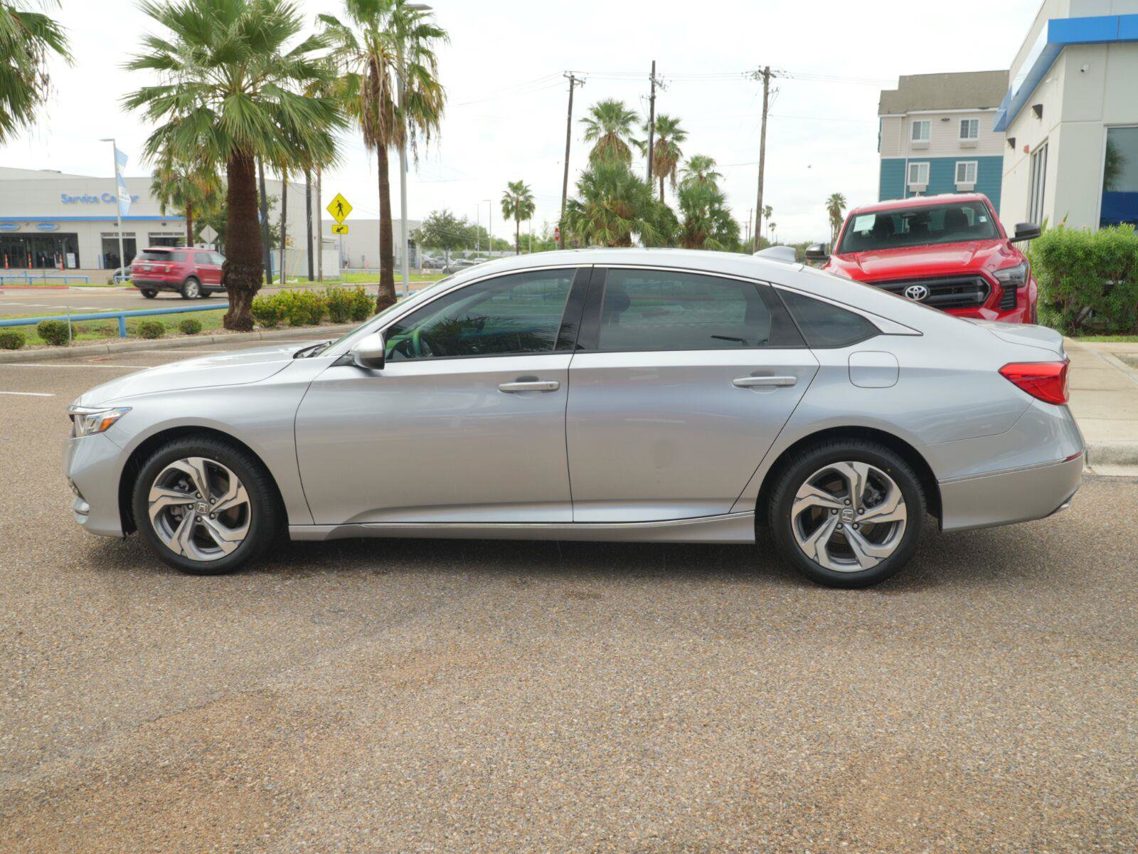 Used 2020 Honda Accord EX image 16