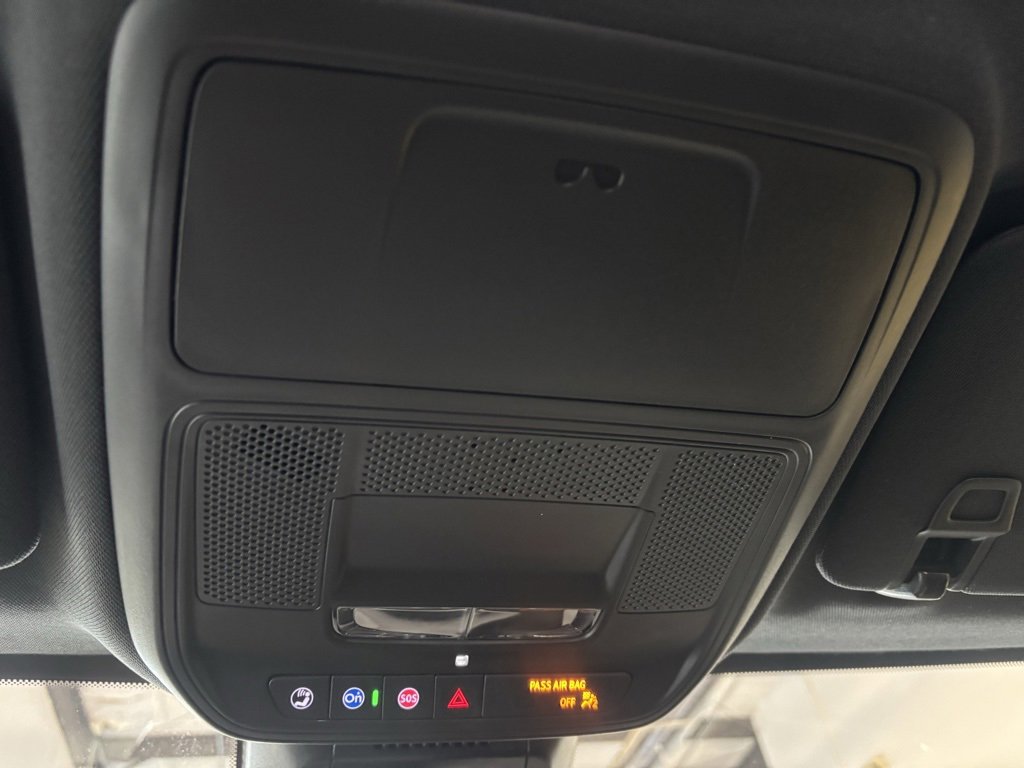 New 2026 GMC Terrain Elevation w/ Elevation Premium Package image 25