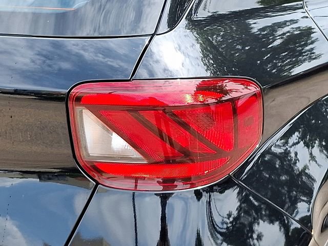 Used 2024 Hyundai Venue SEL image 11
