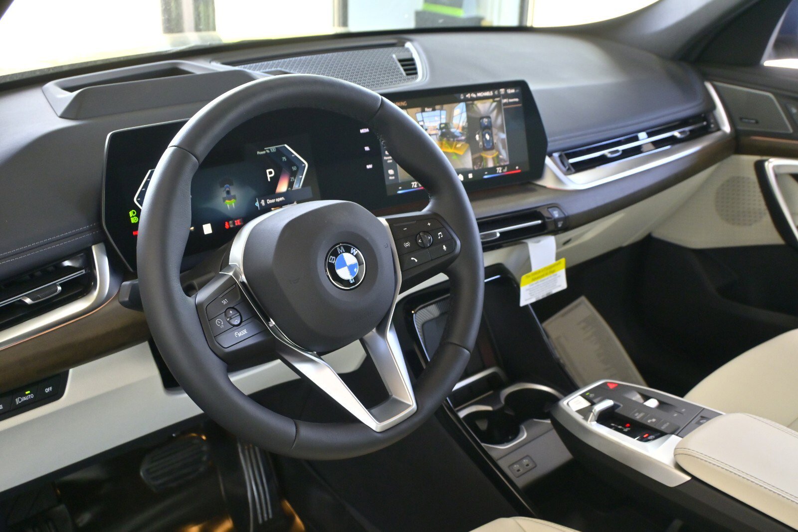 New 2026 BMW X1 xDrive28i w/ Technology Package image 18