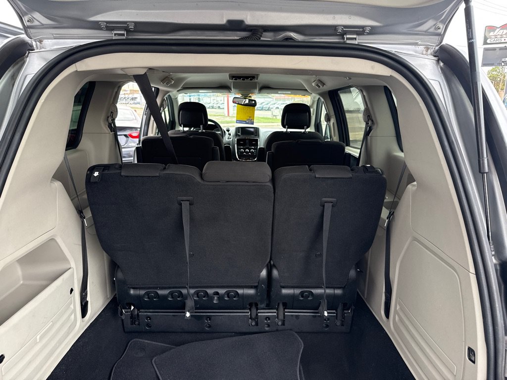 Used 2020 Dodge Grand Caravan SE FWD image 7