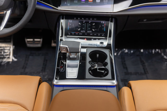 Used 2025 Audi RS Q8 performance image 9