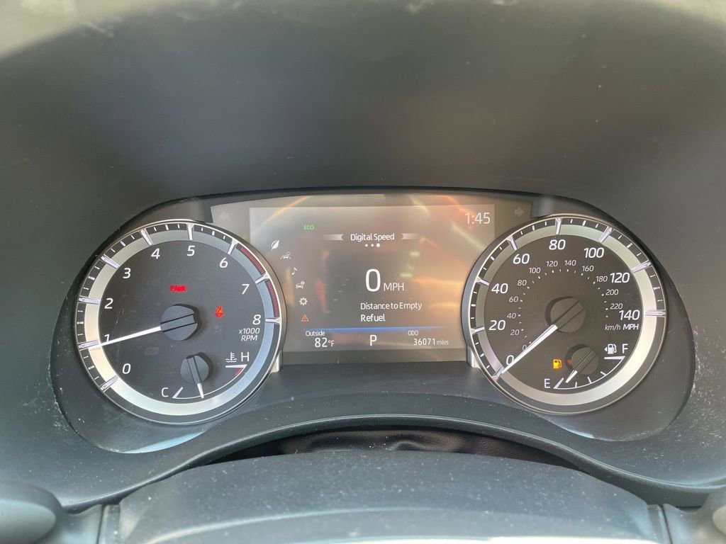 Used 2023 Toyota Highlander L image 29