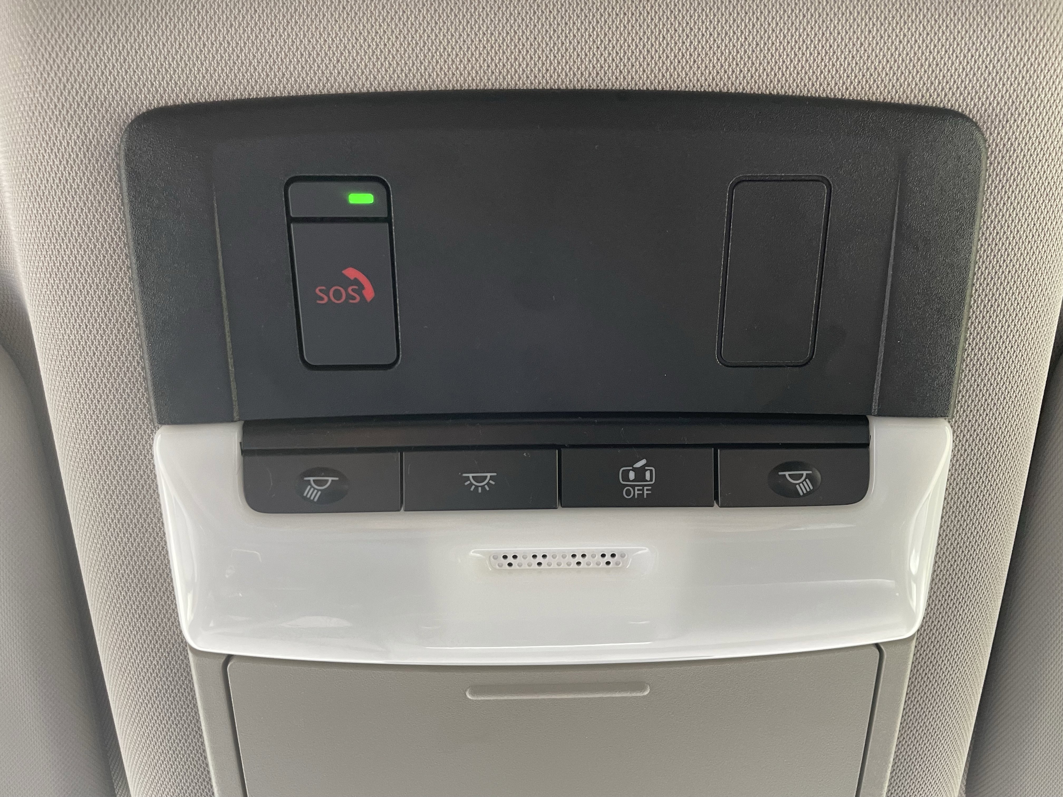 Used 2023 Nissan Rogue SV image 28