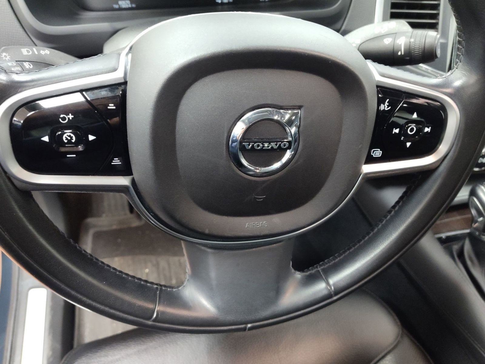 Used 2019 Volvo XC90 T6 Momentum w/ Protection Package Premier image 13