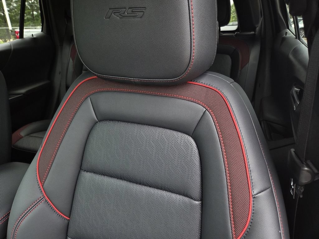 New 2027 Chevrolet Equinox RS w/ Convenience Package III FWD image 15