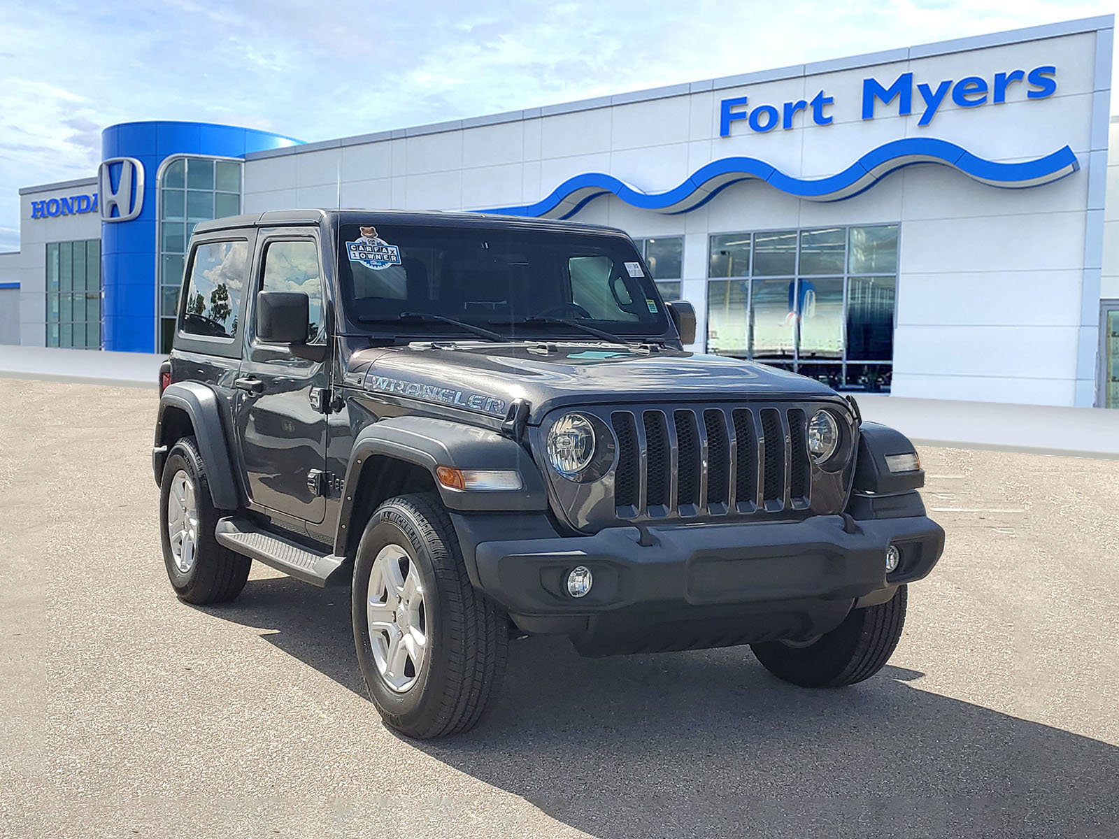 Used 2022 Jeep Wrangler Sport S image 1